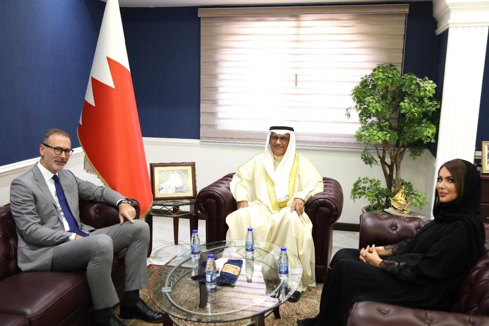 محافظ الشمالية يستقبل سفير جمهورية ألمانيا الاتحادية بمناسبة انتهاء فترة عمله في المملكة<